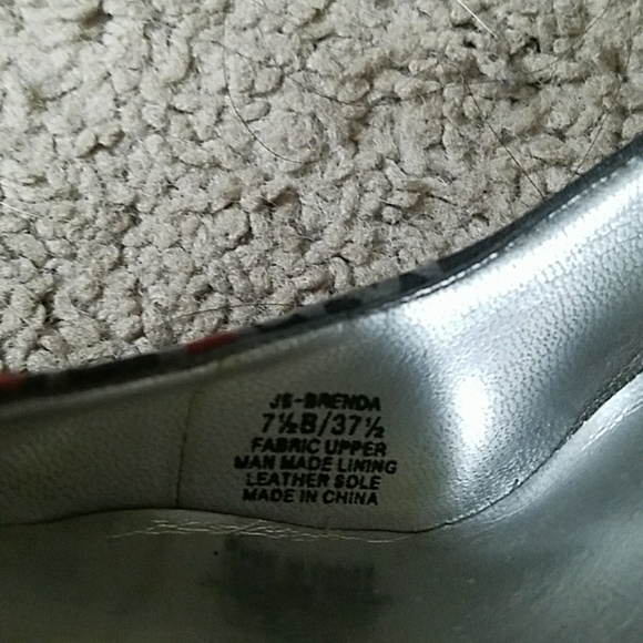 Shoes - Picture 3 of 3